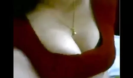 タトゥー男fucks背の高い金髪の床 女の子 用 アダルト ビデオ