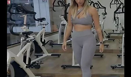 ストッキングslobnking男ボルトで成熟した女性と滑りに受け取ります 女性 用 アダルト 安全