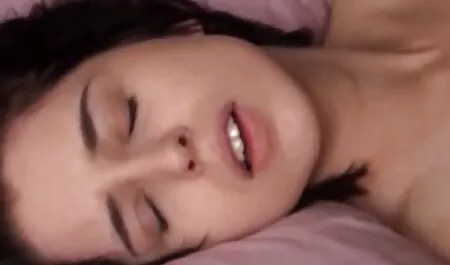 アフリカのモデルミステイラーは水着の種類で脂肪bootyを誇示します 女性 用 アダルト 安心