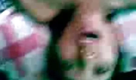 自家製strokingの二bustyレズビアンの屋根裏部屋 エロ 女性 用