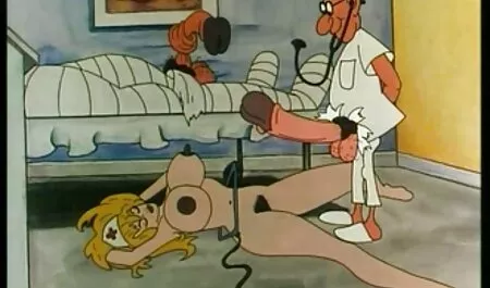 スカートを着て、親密な毛皮で彼女の猫をけいれんし、友人の陰茎の下に置き換える女の子 アダルト 女性 用 無料