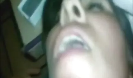 三つのストリッパー着用ポーズ写真のために 女性 用 アダルト ビデオ 無料