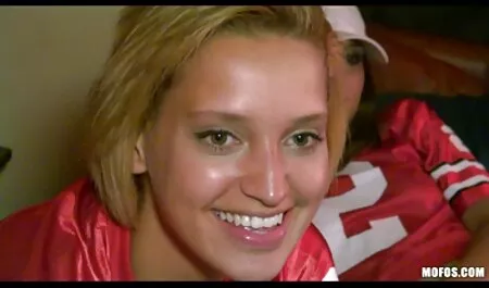 カップルはセックス、ベッドの上に69の位置で口腔 女性 向け サイト アダルト