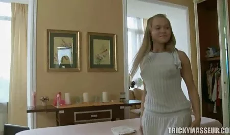 主婦は彼女のパンティーをプッシュし、お尻に犯さ 女性 専用 サイト アダルト