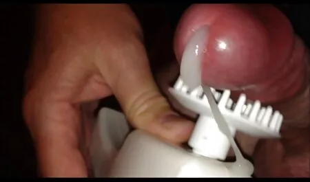 幅に暗いストッキングと彼女の妹とともにa黒ディルドにのリビングルーム 女性 向け 動画 無 修正