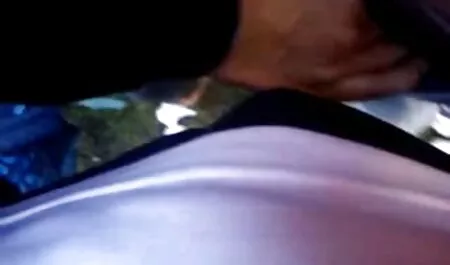 女の子はゴルフコースで彼女のLにボールを挿入します 女性 向け アダルト サイト