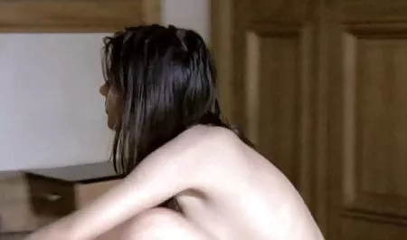 男は遺産のこれらの美味しい甘いサンドイッチを賞賛入れ墨を持っており、彼女の膣内に棒を運転 女性 専用 アダルト ビデオ