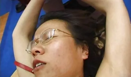 家に近い愛を持つ運動の若い女性 無料 女性 用 アダルト 動画