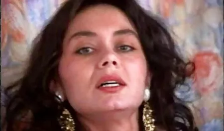 はげ黒人男性リッピングブロンドは、お尻に妻を持っています 女性 用 えろ 動画