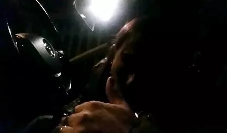 看護師、ソロ、バイブレーターで剃毛した猫に扮した女の子 女性 向け エッチ な 画像