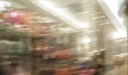 金髪Bridgette 女性 向け アダルト ビデオ 無料 B姉妹美しいビリー滑空に革のソファ