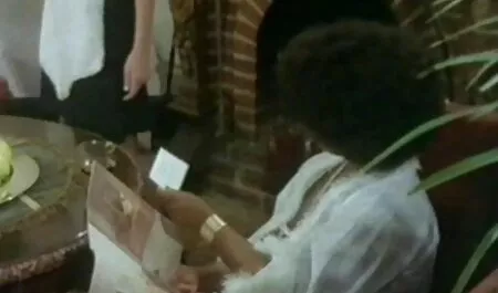 仕事から戻った後、性別のマシンで大きなお尻を持つブロンド オナニー 動画 女性 用