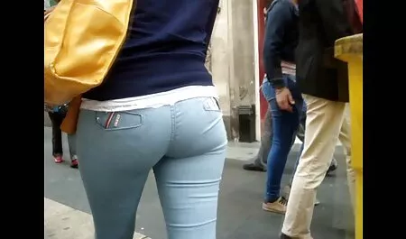 タトゥーの女の子で白いランジェリー妹と三人の男でL.とお尻 女の子 向け えろ