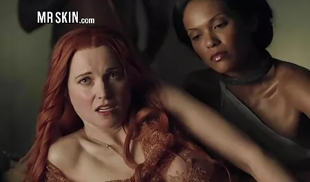 美しいカプリカヴァンニ、姉妹、兄弟、リビングルームで黒人男性 えろ 女性 用