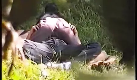 漏れやすいジーンズの大きなお尻ひよこは、選ばれた人々の大きなコックにマンディに乗る 女性 向け 動画 アダルト