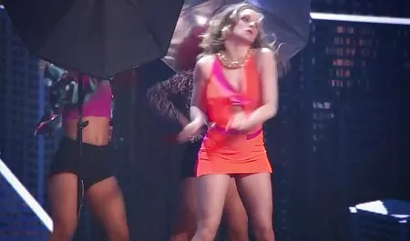 がんに苦しんでいる男は、お尻にコックと兼に彼のガールフレンドを引っ張って 女性 用 アダルト アニメ