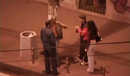 三workersで自動車工房ヘMILFですべての穴 アダルト 女性 用