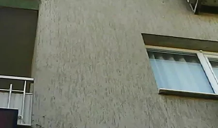 ブルネット成熟したフル足毛の脇の下と股 女性 用 エロ サイト