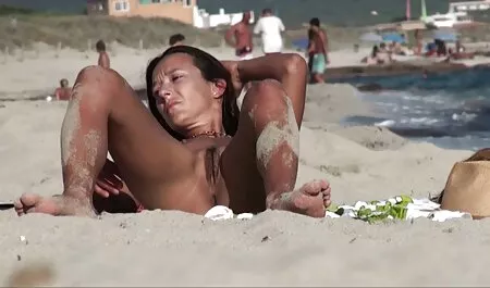 赤い男fucks美しいmilfに青いブラ 女子 向け エロ