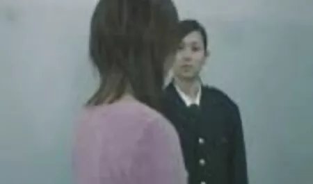 若い女の子彼の妹とともにa巨大なディルドに両方の穴にwebカメラ エロ サイト 女性 用