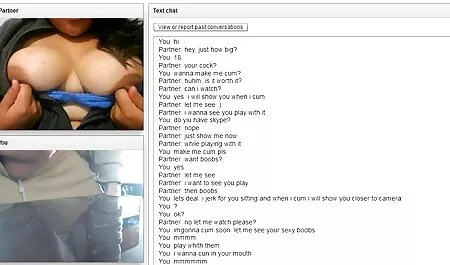 裸のプールで泳いで緑豊かな胸を持つ茶色の髪の細い女の子 女性 専用 アダルト 無料