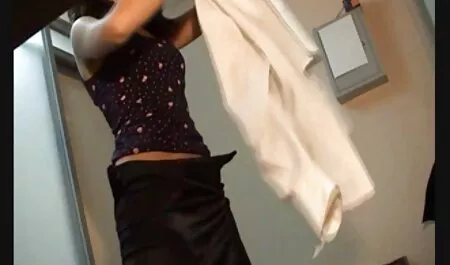 夫cumsオンテーブルと彼の妻なめる彼女の取ります エロ アニメ 女 用