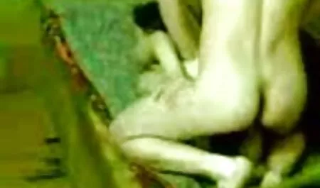 セクシーなドミノからかい彼らの奴隷 女性 向け エロ 画像