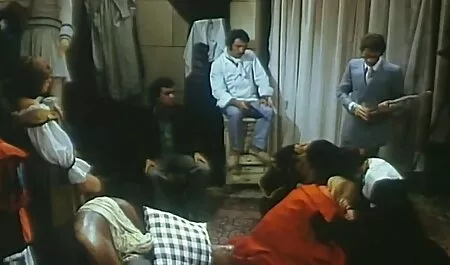 三愛好家は、毛のスリット、肛門と口の中で日本人女性を犯しました 女性 向け えろ さい と