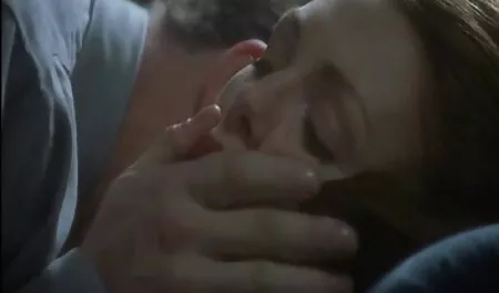 インドのディルドmasturbatesの寝室 アダルト 女性 用