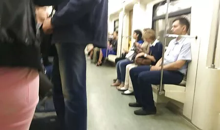 若い恋人にストッキングmasturbating肛門や性玩具のベッド 女の子 の ため の アダルト ビデオ