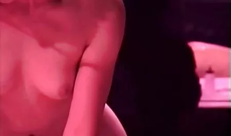 成熟したブロンドは友人にフェラチオを与え、彼にお尻をさせる 女の子 用 エロ サイト