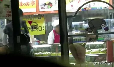 金髪の美しさは、ヴィラでメロドラマを撮影しています 女性 用 アダルト サイト