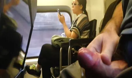 Threesomeレズビアン性には、地元のバー 女の子 の ため の アダルト ビデオ