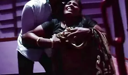 男性の群衆とすべての割れ目で金髪のバランス 女の子 専用 エロ 動画